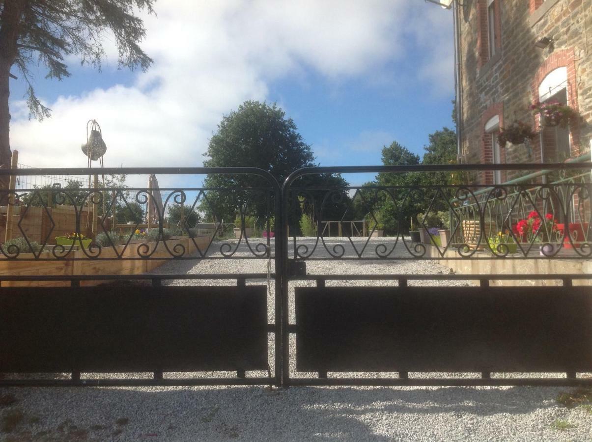Gouarec Bed & Breakfast Lanrivain Exterior foto